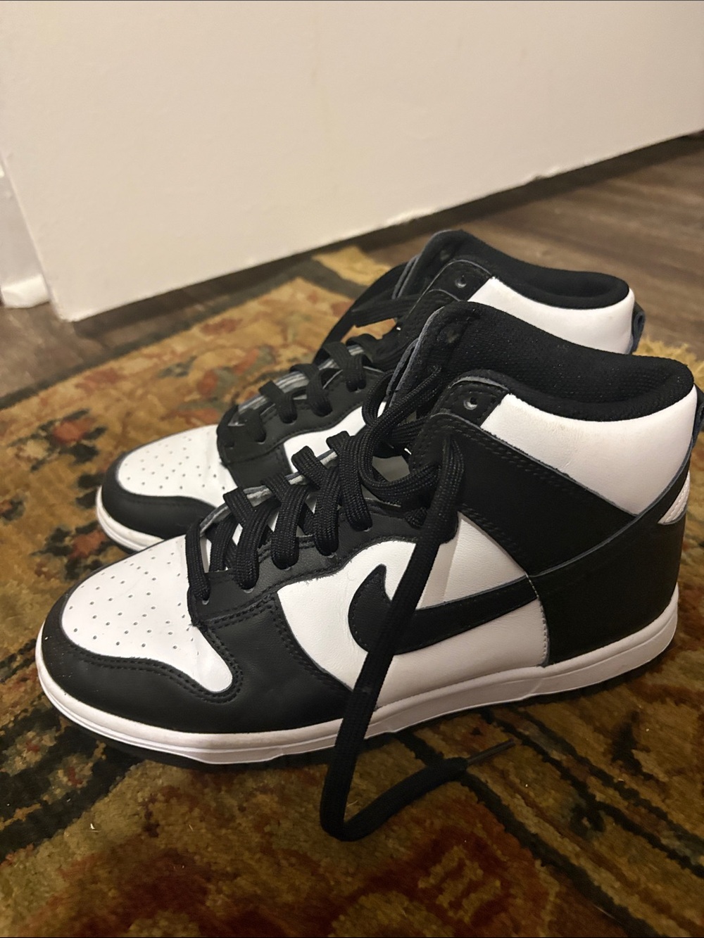 Nike Men’s Black and White High-Top Sneakers